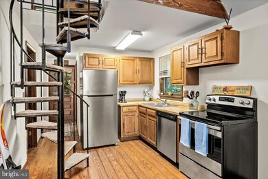 123 Edgemont Cir, Locust Grove, VA 22508 - photo 5