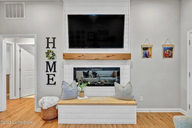 200 Stringer Ln, Mount Washington, KY 40047 - photo 6