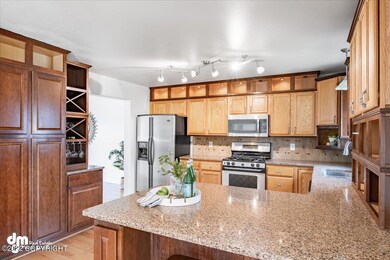 10-Kitchen_ELI00318-Edit