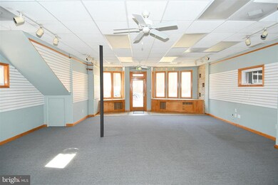 168 N Washington St unit 100, Berkeley Springs, WV 25411 - photo 7