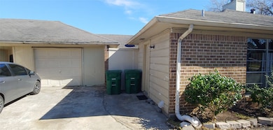 10822 Lynbrook Dr unit a, Houston, TX 77042 - photo 4