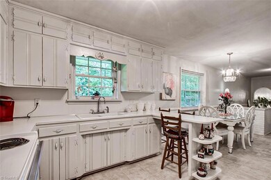 1837 Pine Grove Dr, Asheboro, NC 27205 - photo 7