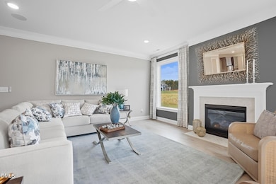 Monadnock Ridge Living Room w Fireplace