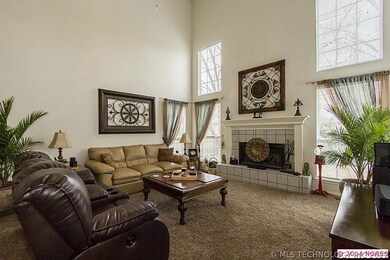 Light and bright!  Dramatic flair with expansive c