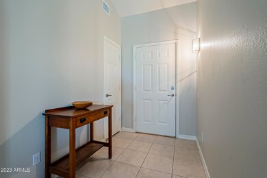 806 W Iris Dr, Gilbert, AZ 85233 - photo 2