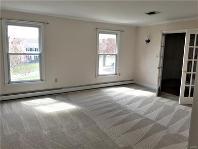 5548 Nina Cir, Coopersburg, PA 18036 - photo 7