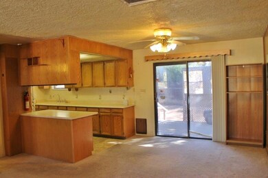 Kitchen & Dining Room