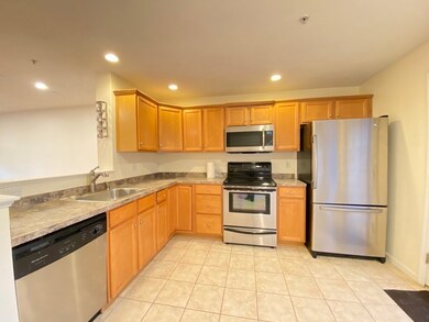 38 Boxberry Ln, Rockland, MA 02370 - photo 2