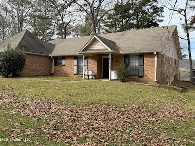 179 Bellegrove Cir, Brandon, MS 39047 - photo 2