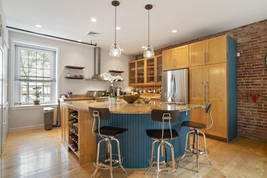 8 Newcomb St unit 5, Boston, MA 02118 - photo 6