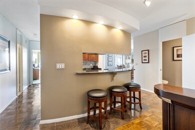 Harbor Towers unit 32G, Boston, MA 02110 - photo 2