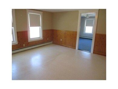 31 County St, Blackstone, MA 01504 - photo 4