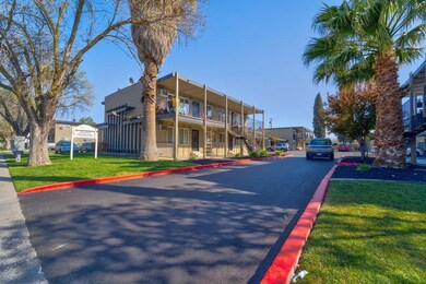 233 W I St, Los Banos, CA 93635 - photo 5