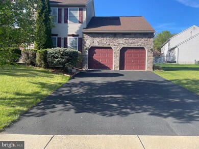 8 Nancy Cir, Reading, PA 19606 - photo 4