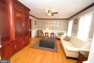 9549 Hallhurst Rd, Nottingham, MD 21236 - photo 4