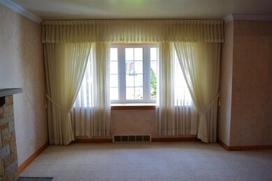 The beautiful bay window adds lots of light