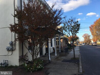 282 N Main St unit 2ND FL, Doylestown, PA 18901 - photo 3