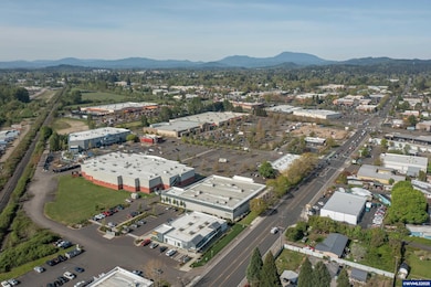 800 (next to) NE Circle Bl, Corvallis, OR 97330 - photo 2