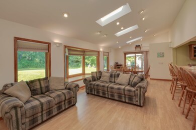5166_Beech_Ave-05