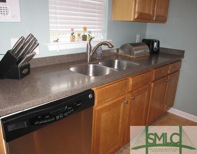 Kitchen. Fully equipped kitchen.