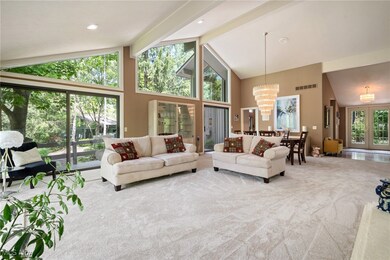 540 Bent Creek Oval, Aurora, OH 44202 - photo 4