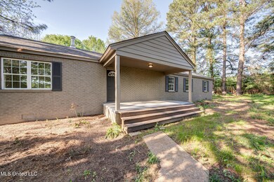 1653 Barr -Full-21