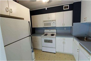 Rockford Park Condominium unit A205, Wilmington, DE 19806 - photo 7