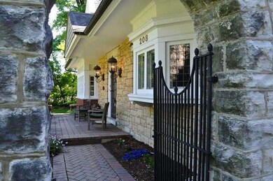 208 S Arlington Ave, Elmhurst, IL 60126 - photo 4