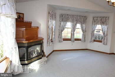 4761 Olde Scotland Rd, Chambersburg, PA 17202 - photo 3