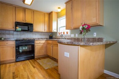 Breakfast bar in kitchen
