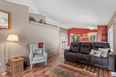 733 E Tara Lee Ave, Medical Lake, WA 99022 - photo 4