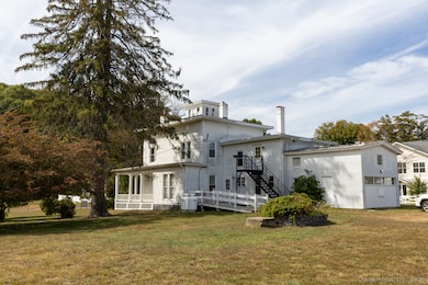 1572 Saybrook Rd, Haddam, CT 06438 - photo 4