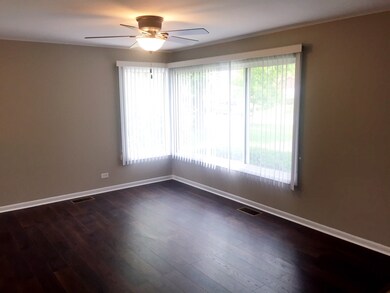 3611 Jay Ln, Rolling Meadows, IL 60008 - photo 2