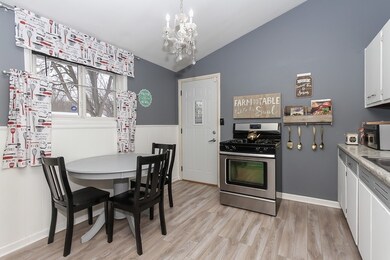 1212 Sacramento Dr, Carpentersville, IL 60110 - photo 7