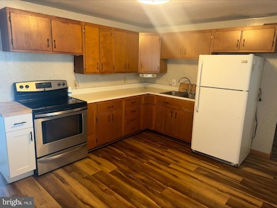 170 Weston Place, Shenandoah, PA 17976 - photo 5