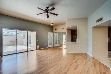 10509 W Ocotillo Dr, Sun City, AZ 85373 - photo 3