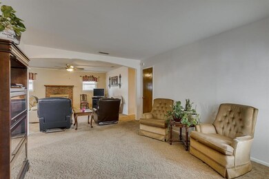 2013 Charleston Dr, Bedford, TX 76022 - photo 4