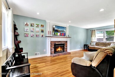 08-Family Room