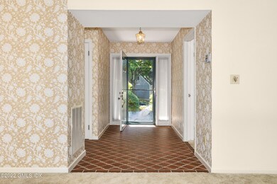 519 W Lyon Farm Dr, Greenwich, CT 06831 - photo 4