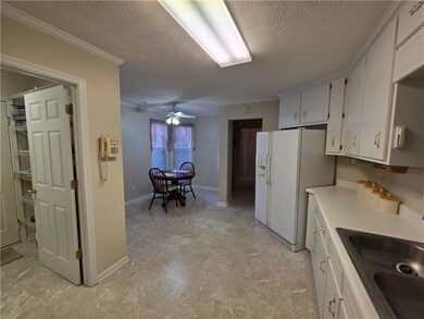 235 Monmouth Dr, Fayetteville, GA 30214 - photo 7