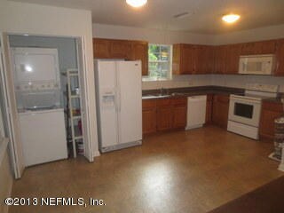 1382 Hamilton St, Jacksonville, FL 32205 - photo 4