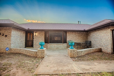 1829 1829 Terrace Dr, Duncan, OK 73533 - photo 2