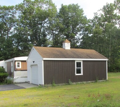 22 Catacunemaug Rd, Shirley, MA 01464 - photo 3