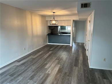 Dining/Kitchen