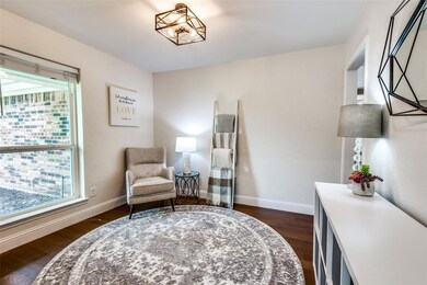 304 Norfolk Ct, Bedford, TX 76021 - photo 4