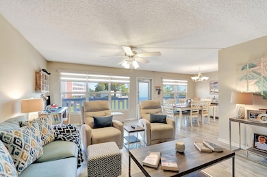 212 Greenbrier A, West Palm Beach, FL 33417 - photo 2