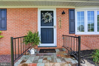 2924 Adams Dr, Chambersburg, PA 17201 - photo 6