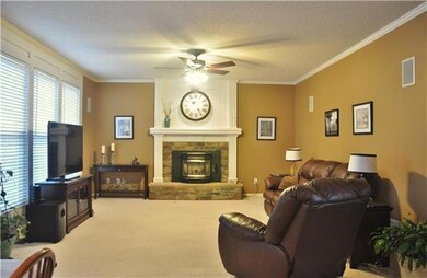 5325 Brownridge Dr, Shawnee, KS 66218 - photo 4