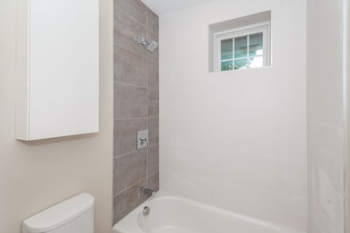 8 Dover St unit 2, Cambridge, MA 02140 - photo 5