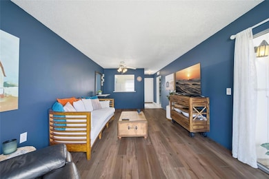 13717 Mission Oaks Blvd, Seminole, FL 33776 - photo 6